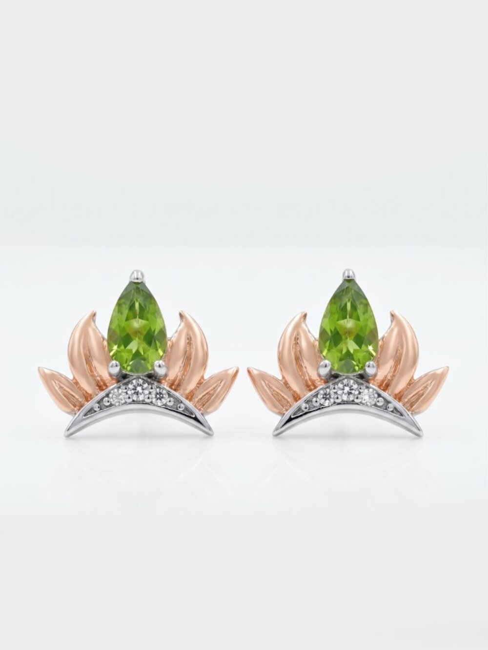 Official Disney Princess Tiana stud earrings, Charmed Aroma